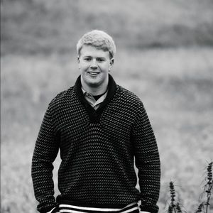 Meet your Posher, Davis